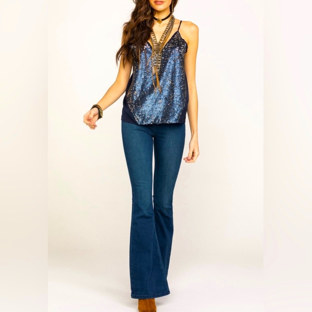 Mid Rise Pull on Flare Leg 2 Pockets Blue Denim Jeans Size 29 - worn once!